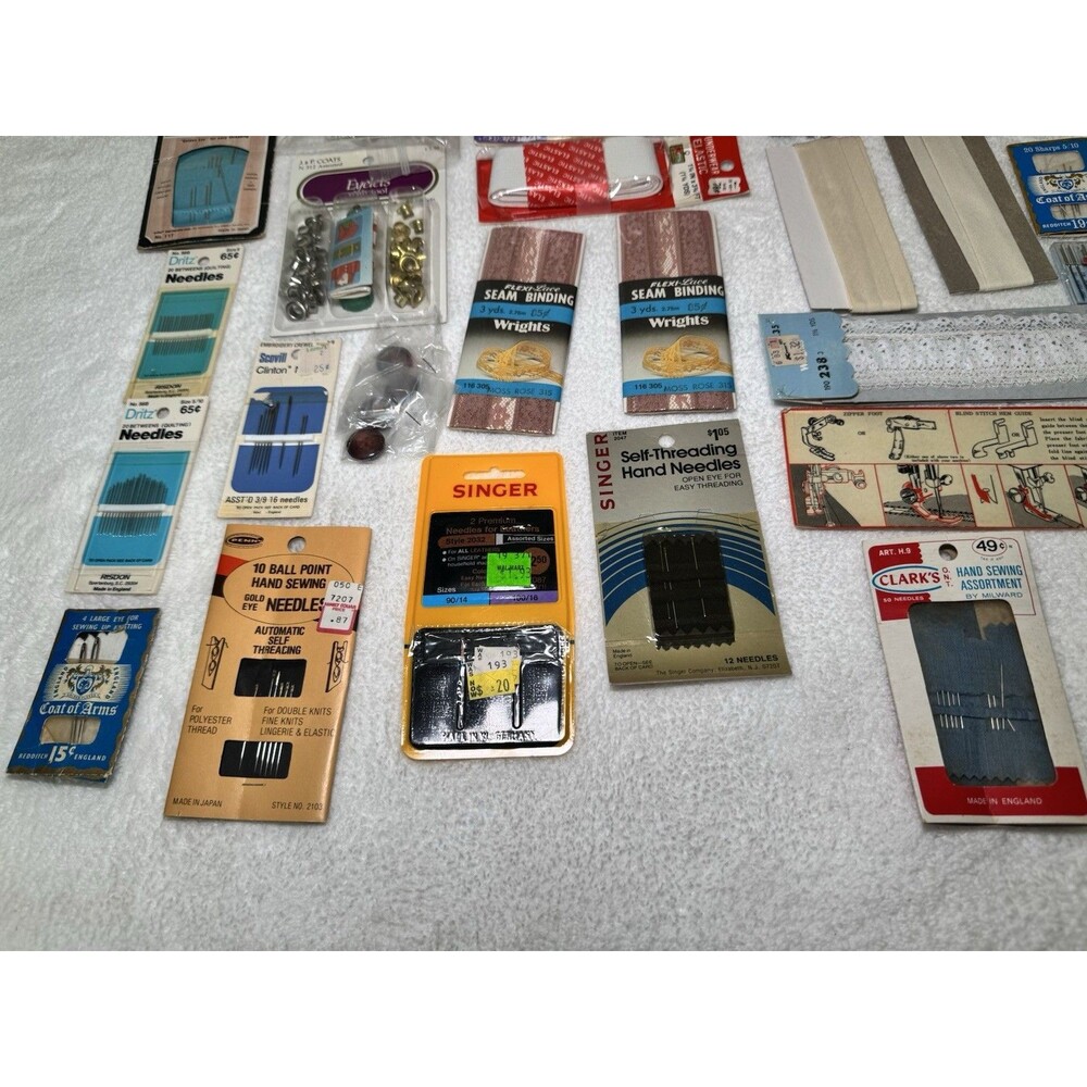 Huge Vintage Sewing Notions Lot Kit Case Singer Assorted Needles & Thread - Picture 9 of 14